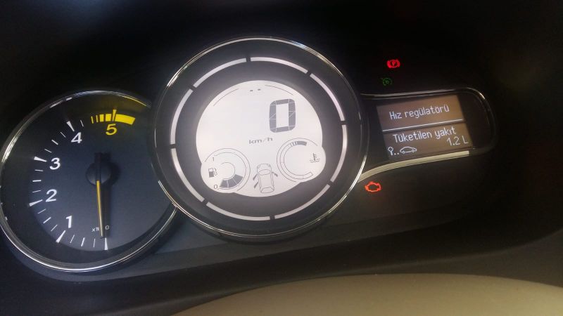 Renault Fluence'ye Sonradan Hız Sabitleyiciyi Takılır
